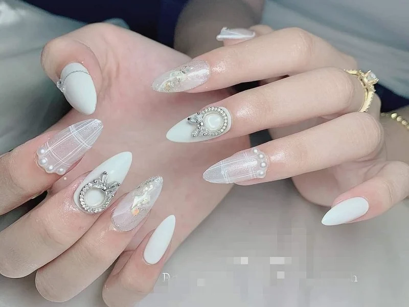 999+ Mẫu Nail Đơn Giản Nhẹ Nhàng Tôn Da Cho Nàng Đẹp Nhất 2024