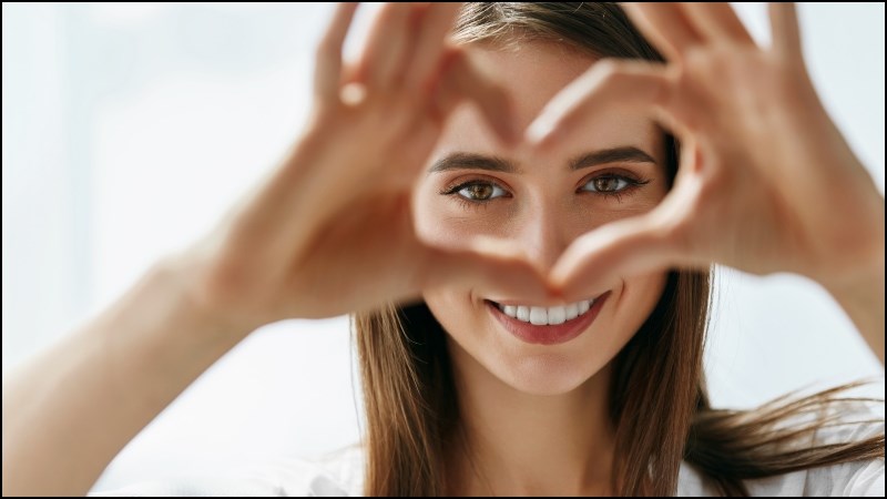 Rau mùi tây Parsley là gì? Có tác dụng gì? Phân biệt mùi tây, cần tây, mùi