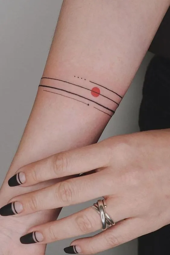 Gợi ý 88+ mẫu hình xăm vòng tay nghệ thuật và thời trang - Genztattoo