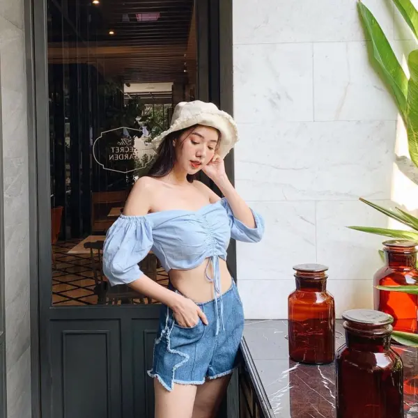 Muôn kiểu phối đồ với áo croptop đẹp chất ngất