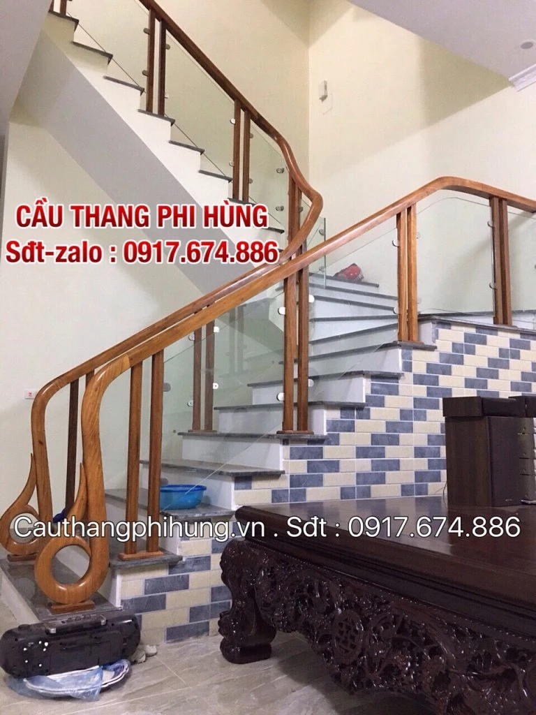 Báo Giá Cầu Thang Kính Tay Vịn Gỗ, Các Mẫu Lan Can Cầu Thang Kính Cường Lực Tay Vịn Gỗ, Tay Vịn Nhựa, Tay Vịn Inox Đẹp Nhất Hà Nội