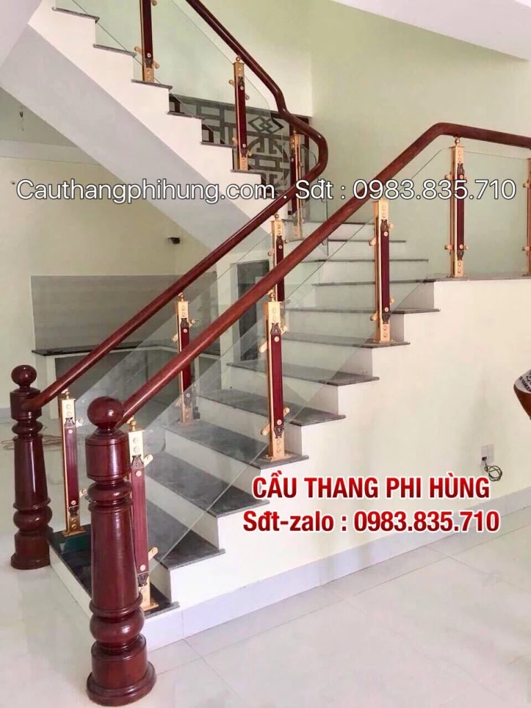 Báo Giá Cầu Thang Kính Tay Vịn Gỗ, Các Mẫu Lan Can Cầu Thang Kính Cường Lực Tay Vịn Gỗ, Tay Vịn Nhựa, Tay Vịn Inox Đẹp Nhất Hà Nội