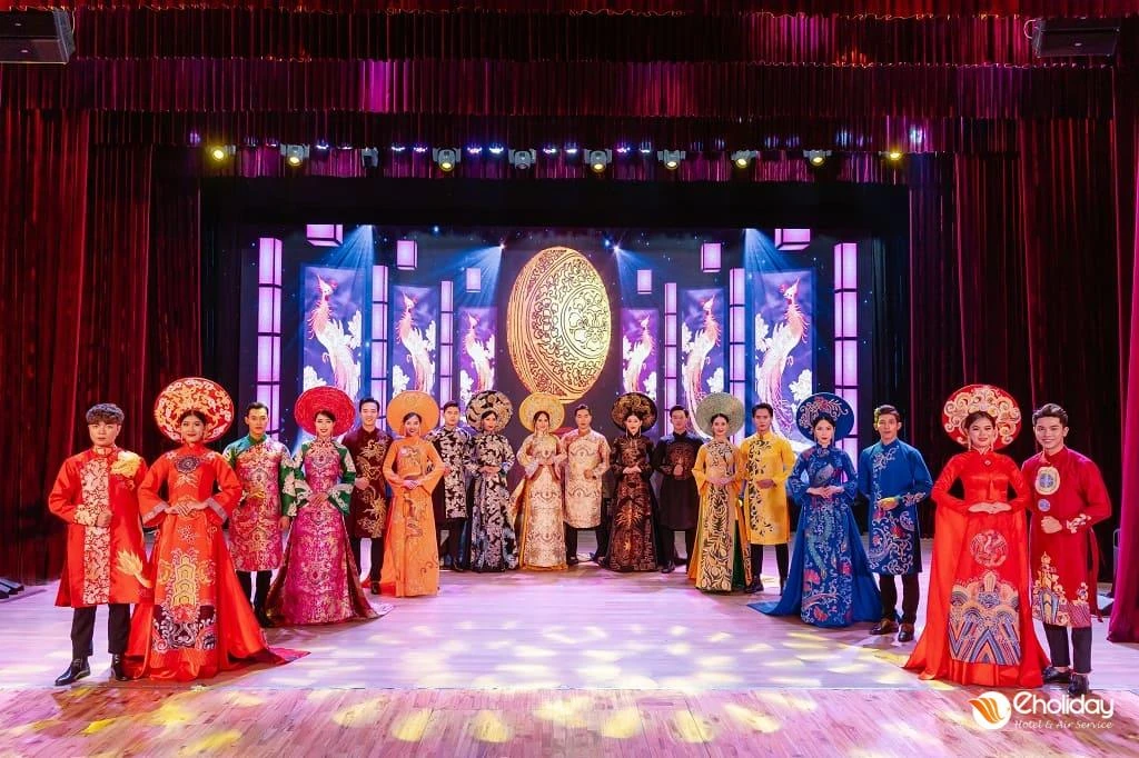 Vé Áo Dài Show Đà Nẵng