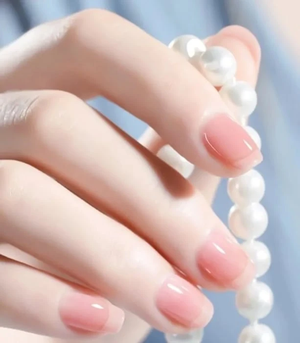 Top 25+ Các Sắc Màu Sơn Móng Tay Làm Trắng Da Hot Nhất Trong Năm 2024