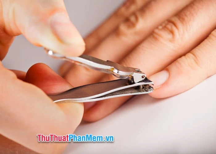 Danh sách ngày tốt để cắt móng tay và thu hút may mắn