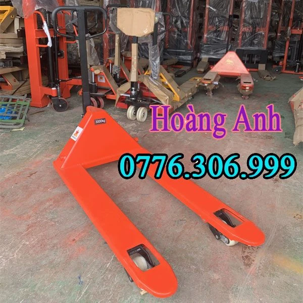 Xe nâng tay 3000kg càng rộng (685 x1220mm)