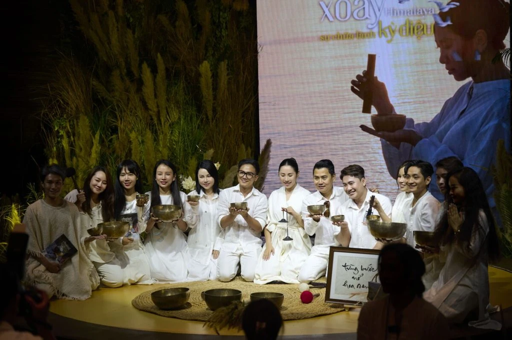 Chuông Xoay Tây Tạng ( Singing Bowl ) Là Gì? Ý Nghĩa Âm Thanh Kỳ Diệu