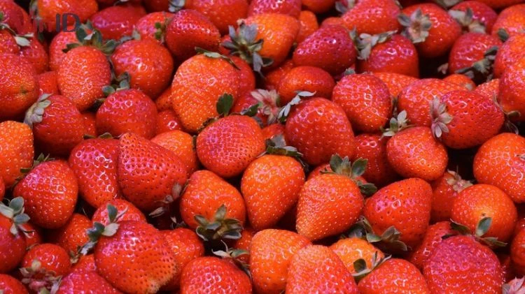 Cách làm mứt dâu tây ngon và dễ tại nhà