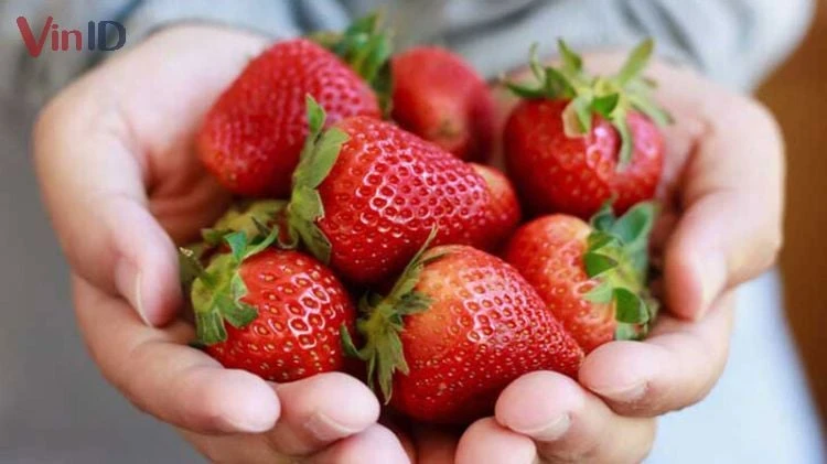 Bật mí công thức cách làm mứt dâu chua ngọt, ăn cực nghiện