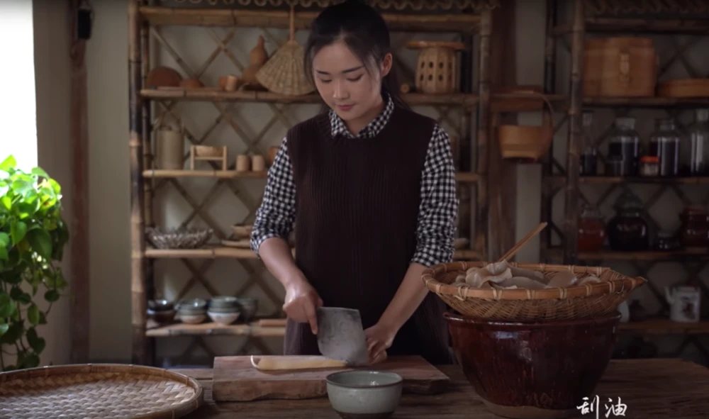 Điền Tây Tiểu Ca: Vlogger Ẩm Thực Nổi Tiếng Trung Quốc