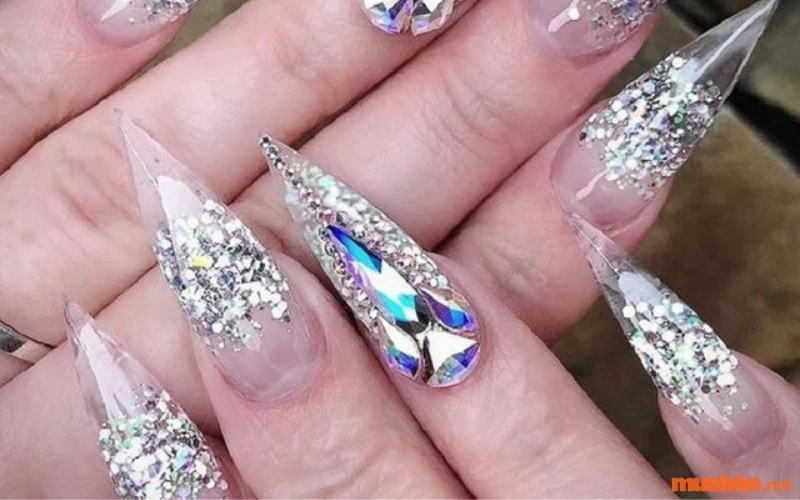 Mách bạn 18 Mẫu nail nhọn đẹp, cá tính và sành điệu nhất hiện nay