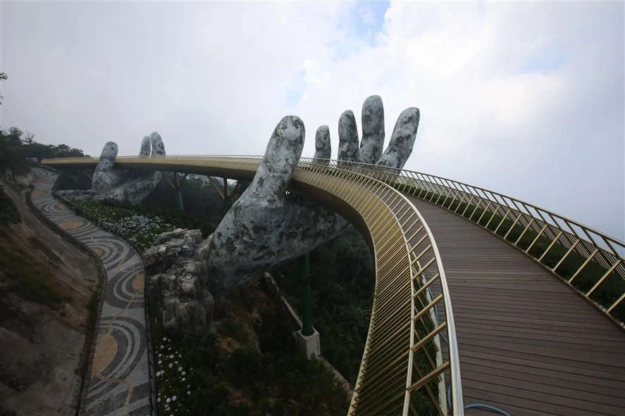 Top những cây cầu ngoạn mục nhất thế giới gọi tên Cầu Vàng