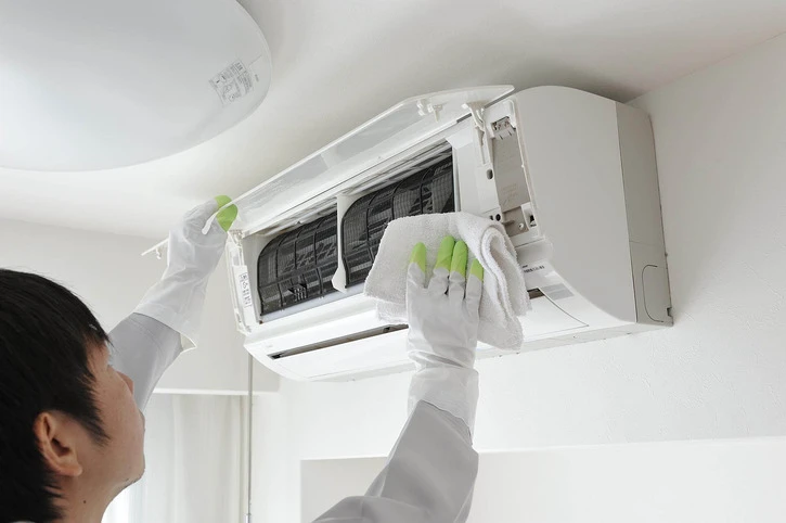 Hướng dẫn vệ sinh điều hòa đơn giản và tiết kiệm nhất tại nhà