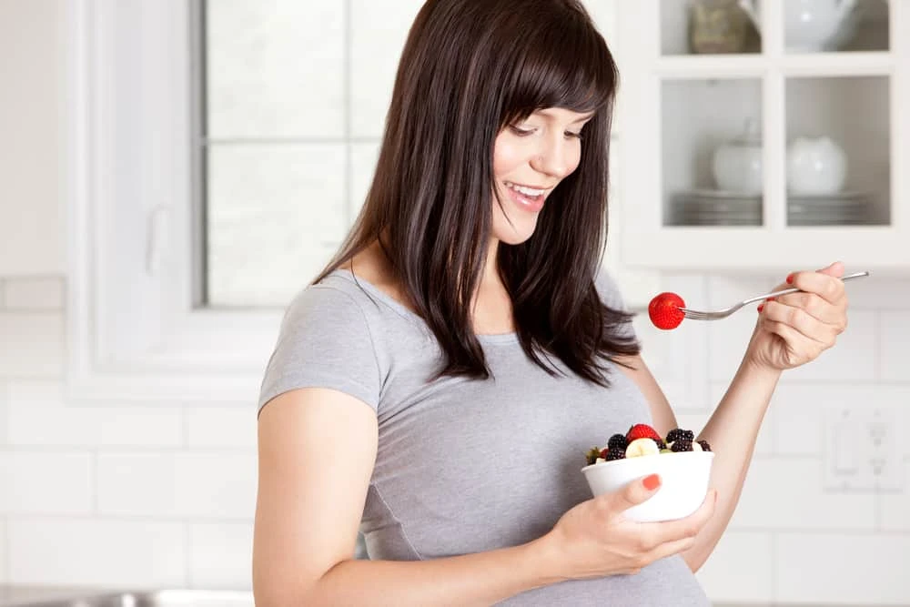 5 tác dụng của dâu tây đối với sức khỏe bà bầu trong thai kỳ