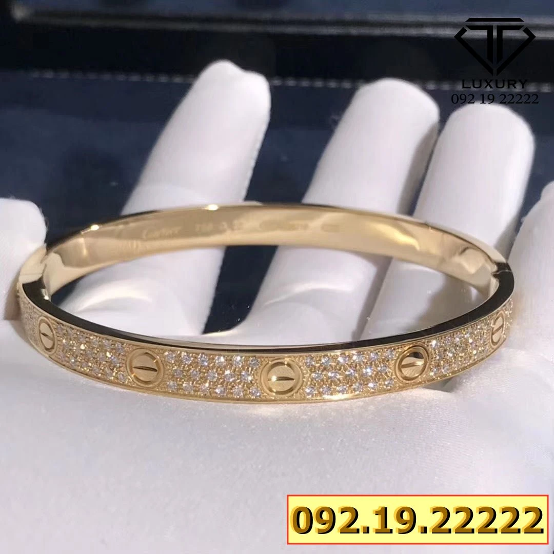 Khám Phá Vòng Tay Cartier Biểu Tượng Sang Trọng