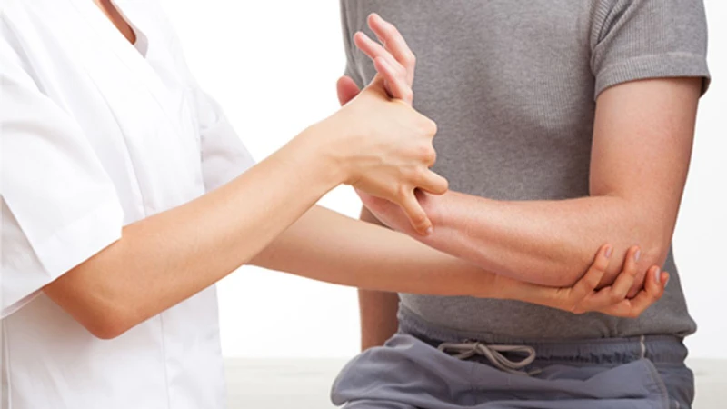 Mẹo chữa u bao hoạt dịch khớp cổ tay tại nhà hữu ích