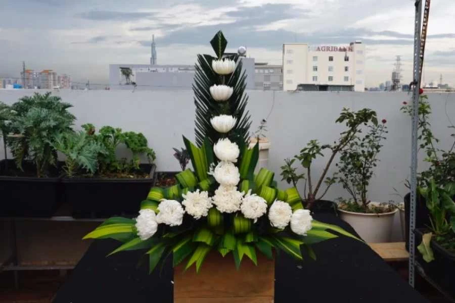 Top 4 Cách Cắm Hoa Để Bàn Đẹp Lung Linh, Phù Hợp Mọi Không Gian