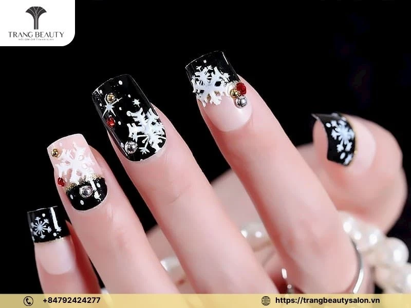 Top 99+ mẫu nail hoa đẹp nhỏ nhắn, cực trendy các nàng nên thử