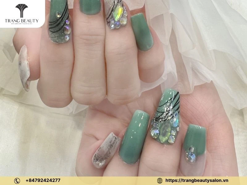 Top 99+ mẫu nail hoa đẹp nhỏ nhắn, cực trendy các nàng nên thử