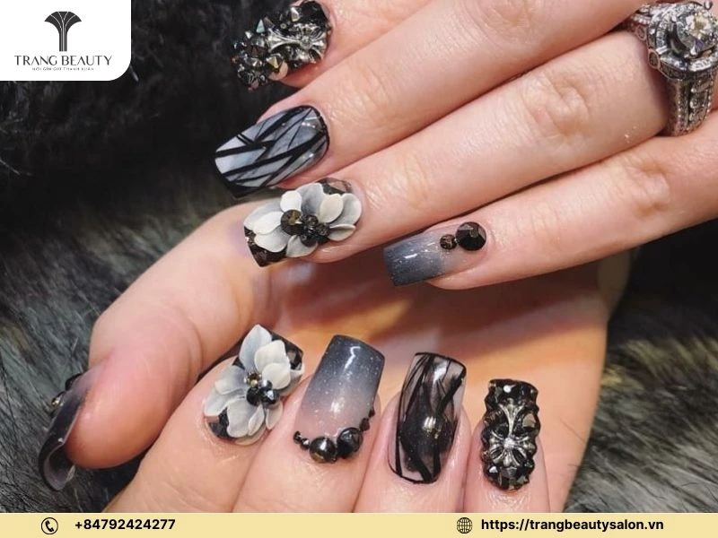 Top 99+ mẫu nail hoa đẹp nhỏ nhắn, cực trendy các nàng nên thử