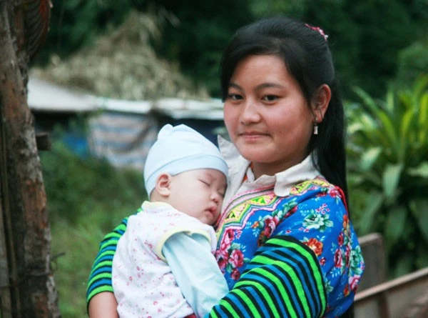 BÀI HÁT ĐI CÙNG NĂM THÁNG Bài hát Mẹ yêu con của nhạc sĩ Nguyễn Văn Tí | THCS Hồ Văn Long