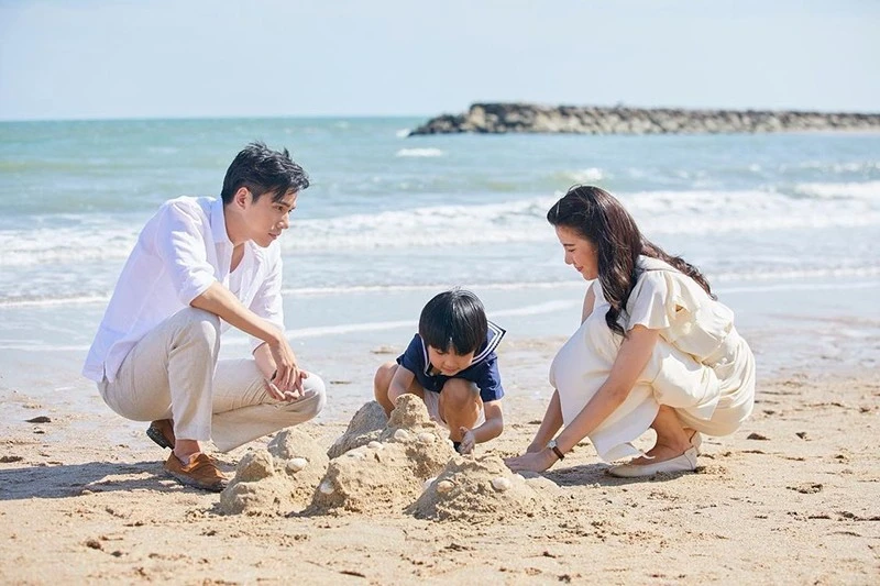 'Nơi tình yêu dậy sóng': Câu chuyện tình anh duyên em cũ nhưng không nhàm!